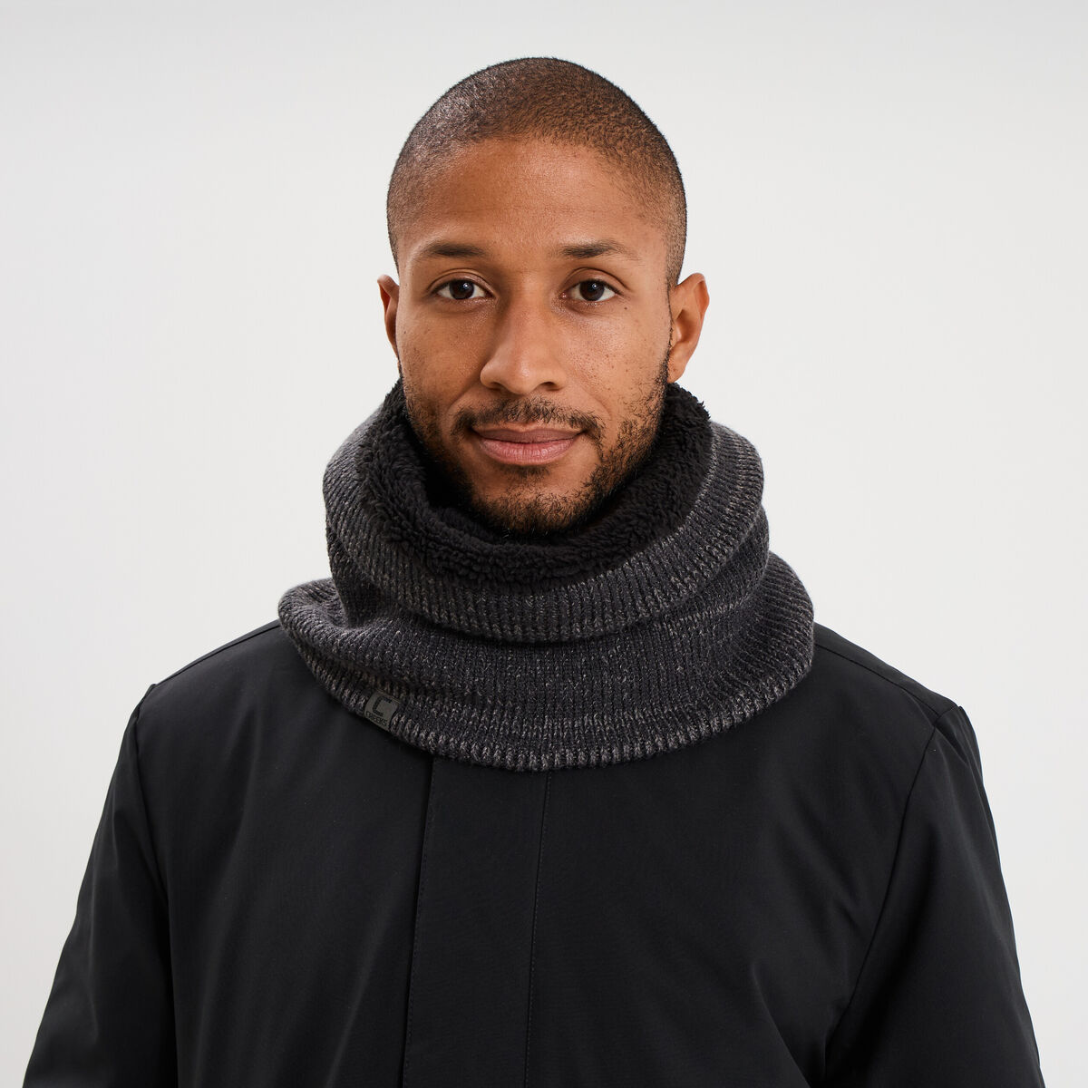 Tour de cou tricot&eacute; doubl&eacute; gris fonc&eacute; homme