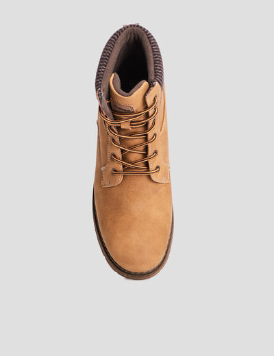 Bottines montantes semelles crant&eacute;es jaune homme