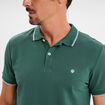 Polo manches courtes bords contrastés vert canard homme