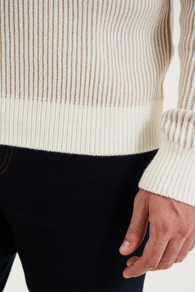 Pull c&ocirc;tel&eacute; col rond manches longues gris clair homme
