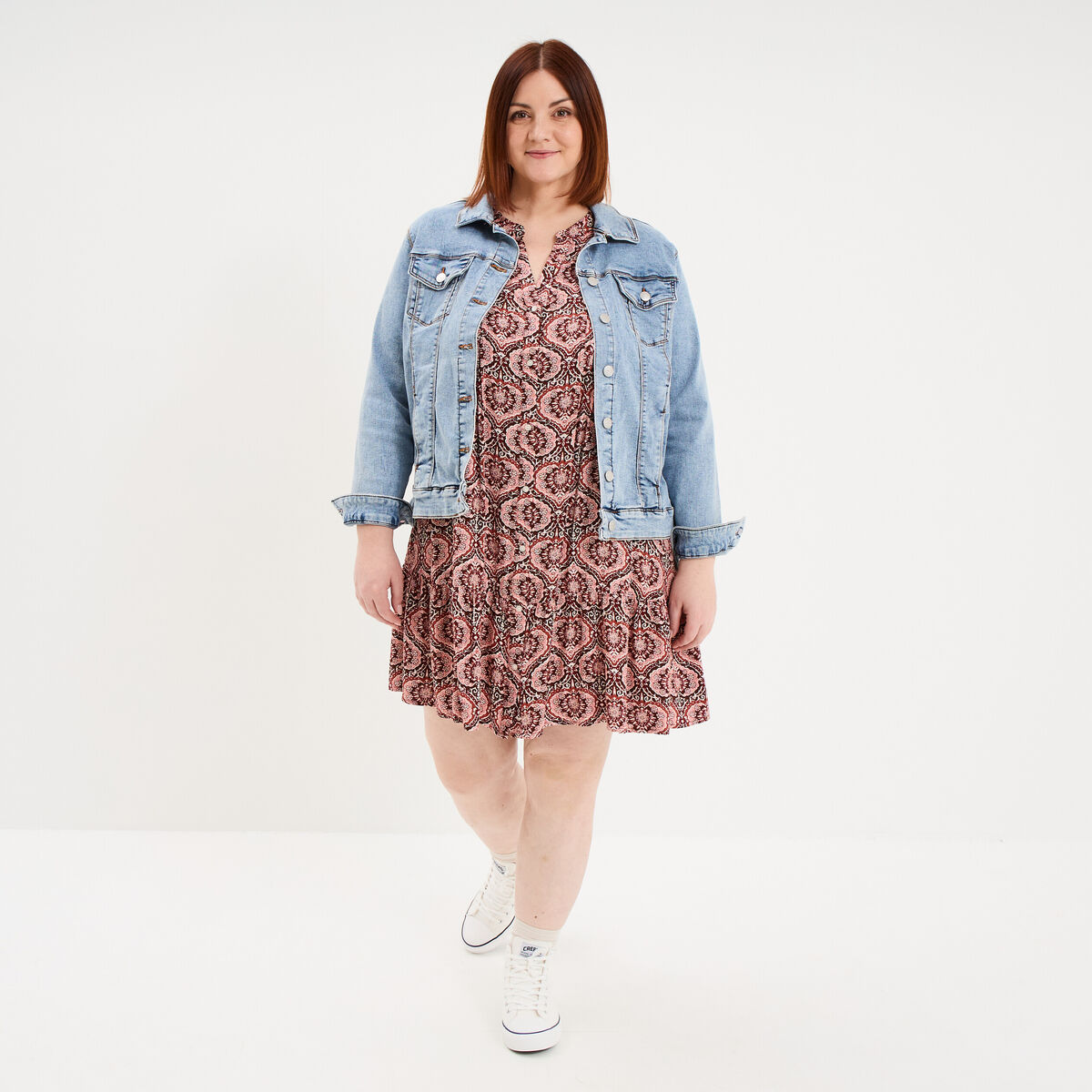 Robe fluide boutonn&eacute;e marron chocolat femme grande taille
