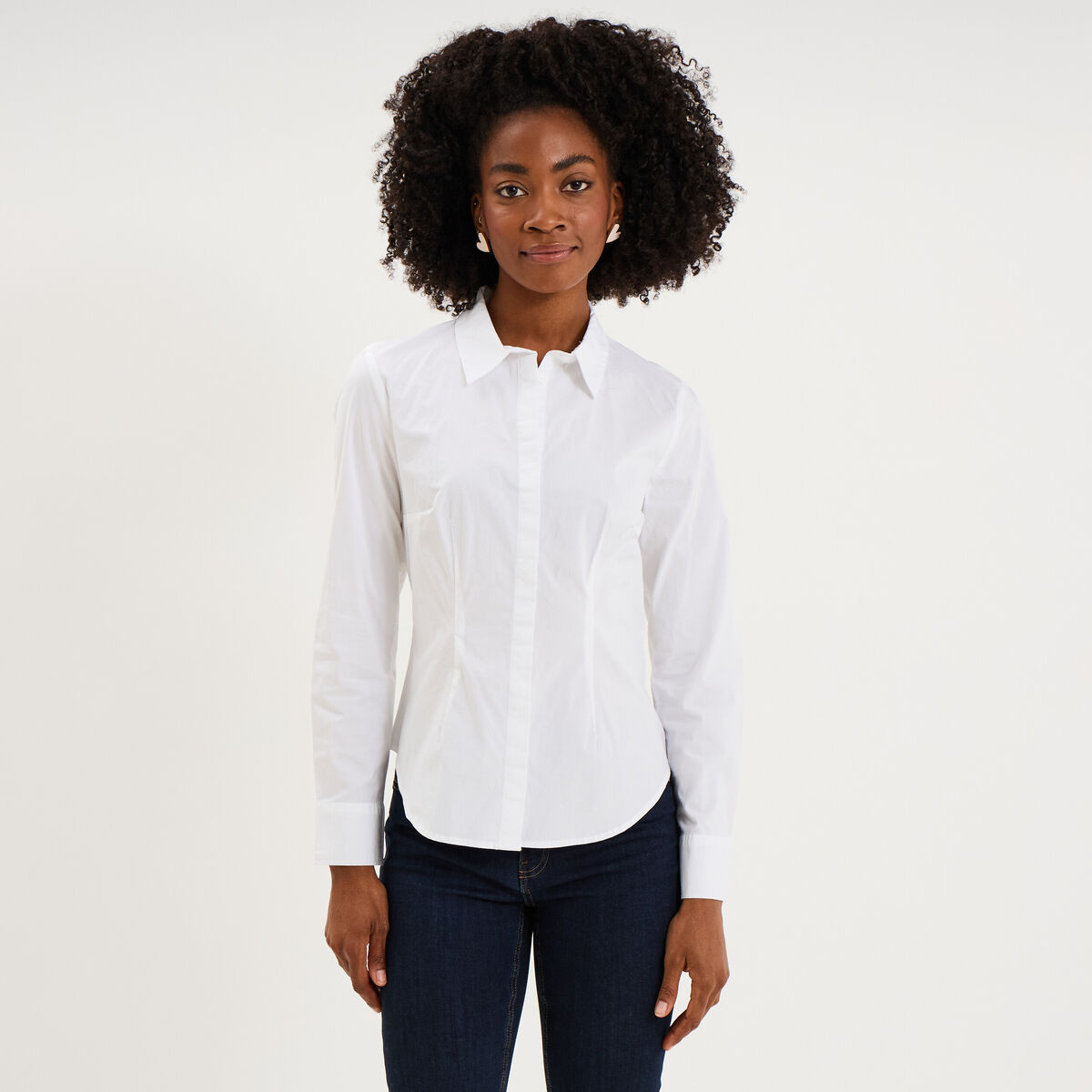 Chemise cintr&eacute;e manches longues blanc femme