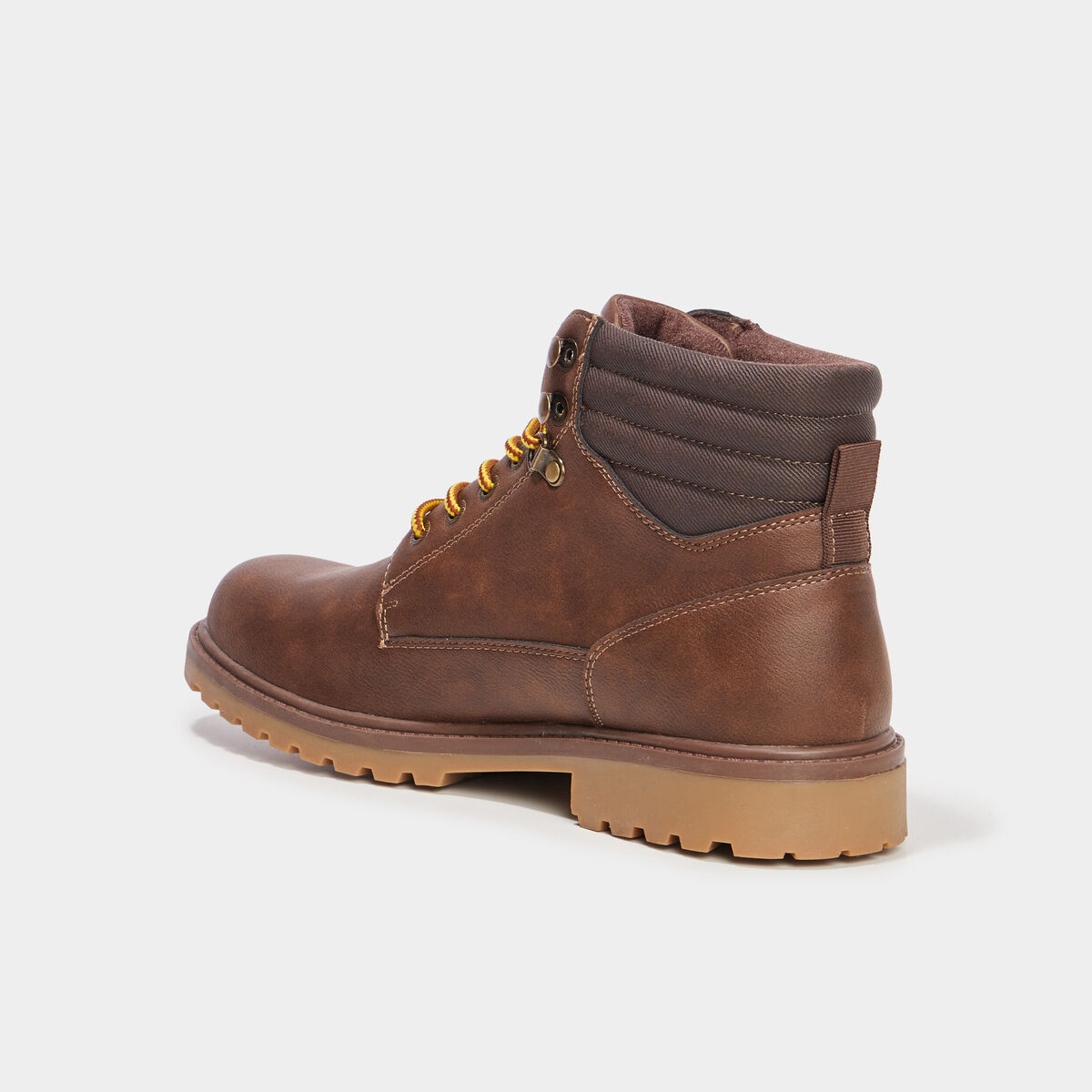 Bottines montantes crant&eacute;es &agrave; lacets marron homme