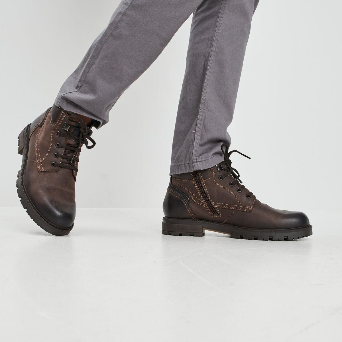 Bottines crantées en cuir marron homme
