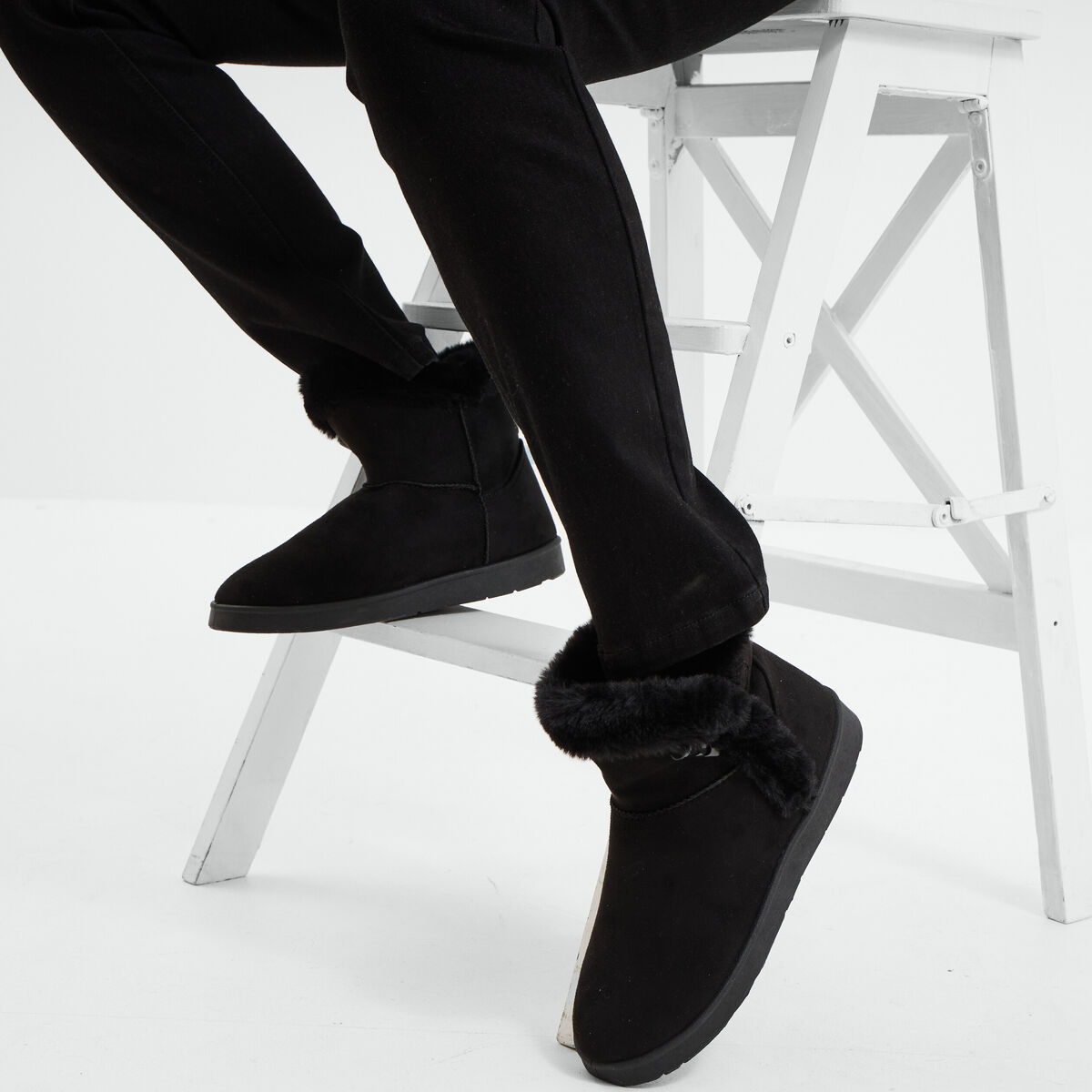 Bottines fourr&eacute;es noir femme