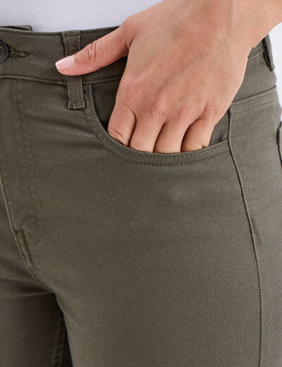 Pantalon slim en coton elasthanne vert kaki femme