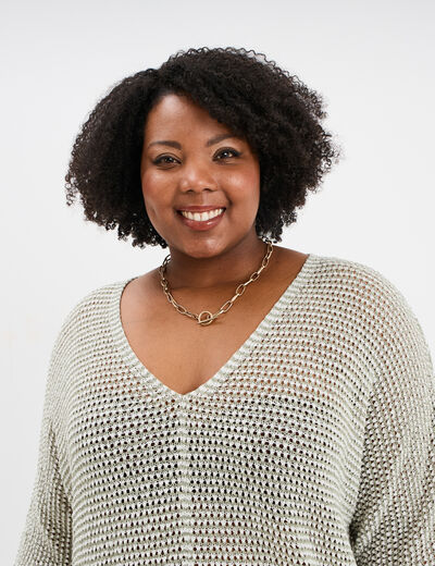 Pull col en V ajouré ecru femme grande taille
