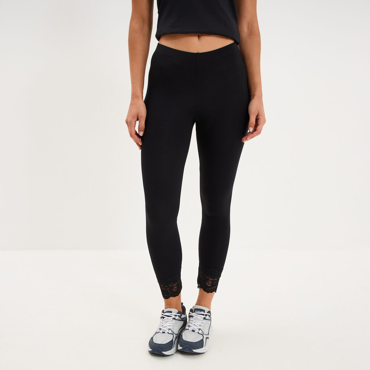 Legging 7/8&egrave;me avec dentelle noir femme