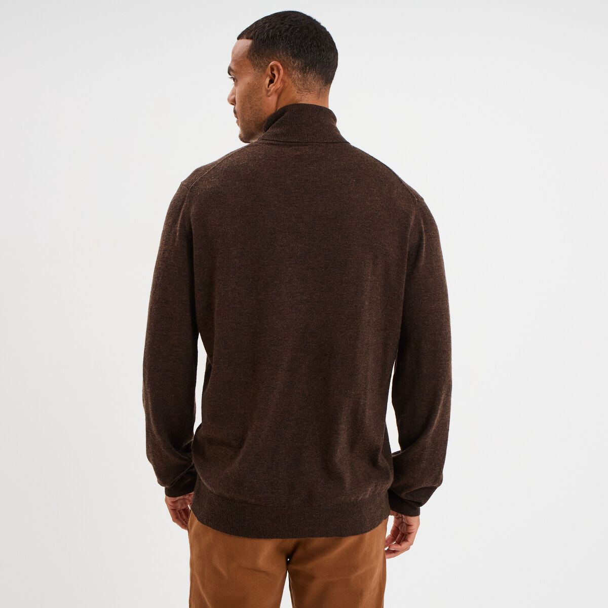 Pull col roul&eacute; manches longues marron fonc&eacute; homme