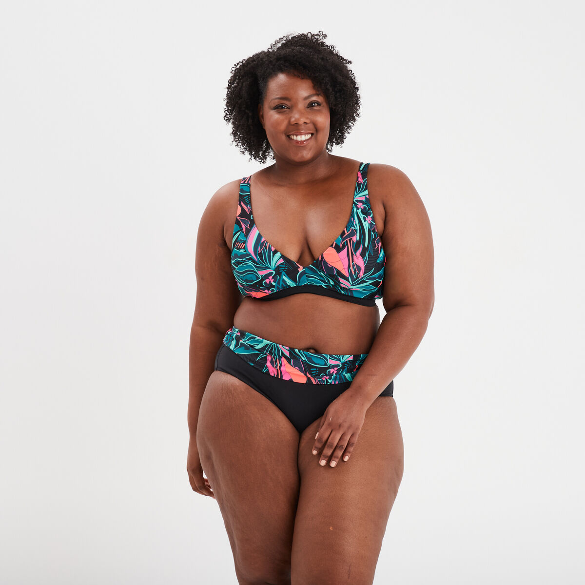 Haut de maillot de bain triangle noir femme grande taille