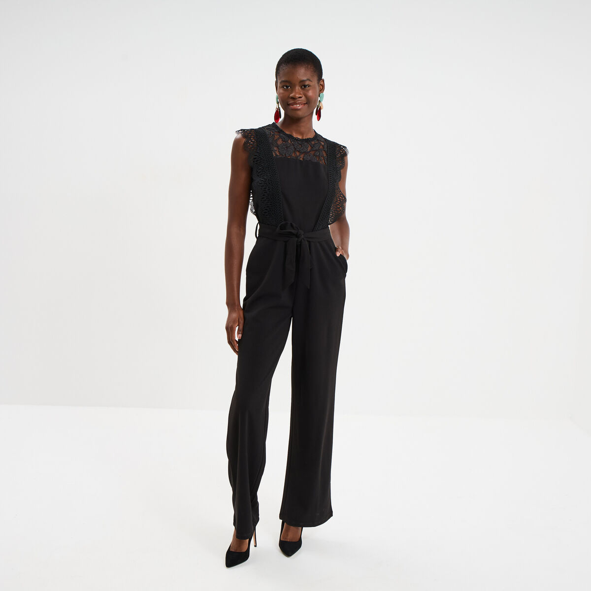Combinaison pantalon d&eacute;tails dentelle noir femme