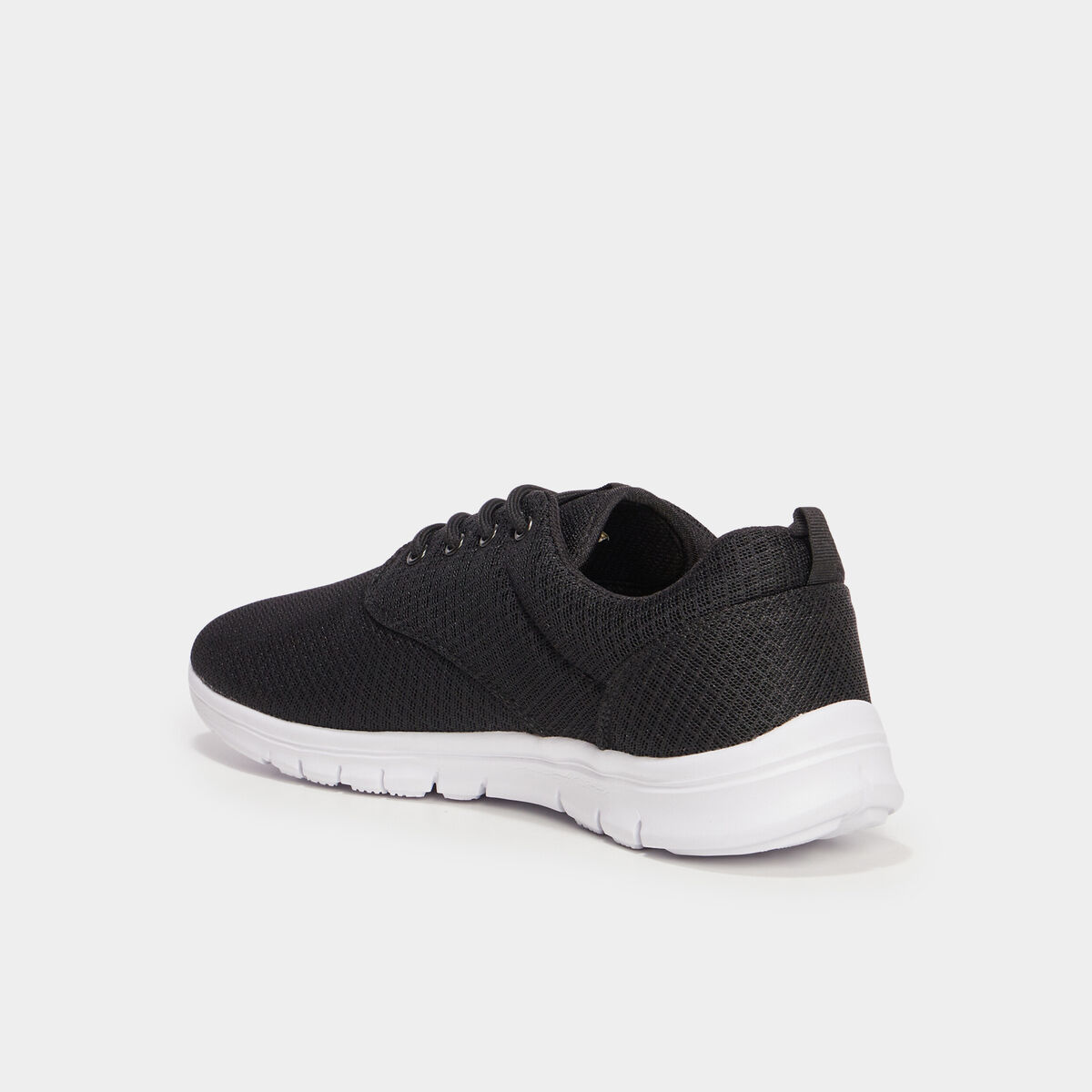 Baskets plates running crant&eacute;es noir homme