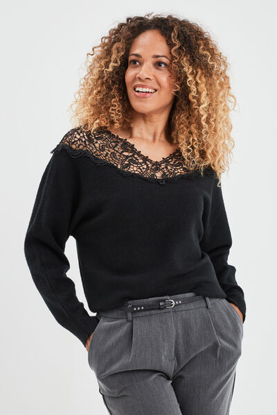 Pull manches chauve-souris col dentelle noir femme