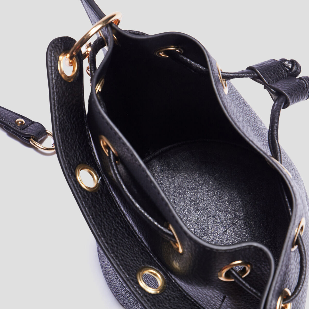 Sac seau avec poignée noir femme