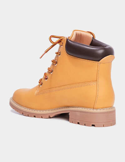Bottines crant&eacute;es jaune moutarde femme