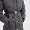 Doudoune ceinturée mi-longue à capuche gris clair femme