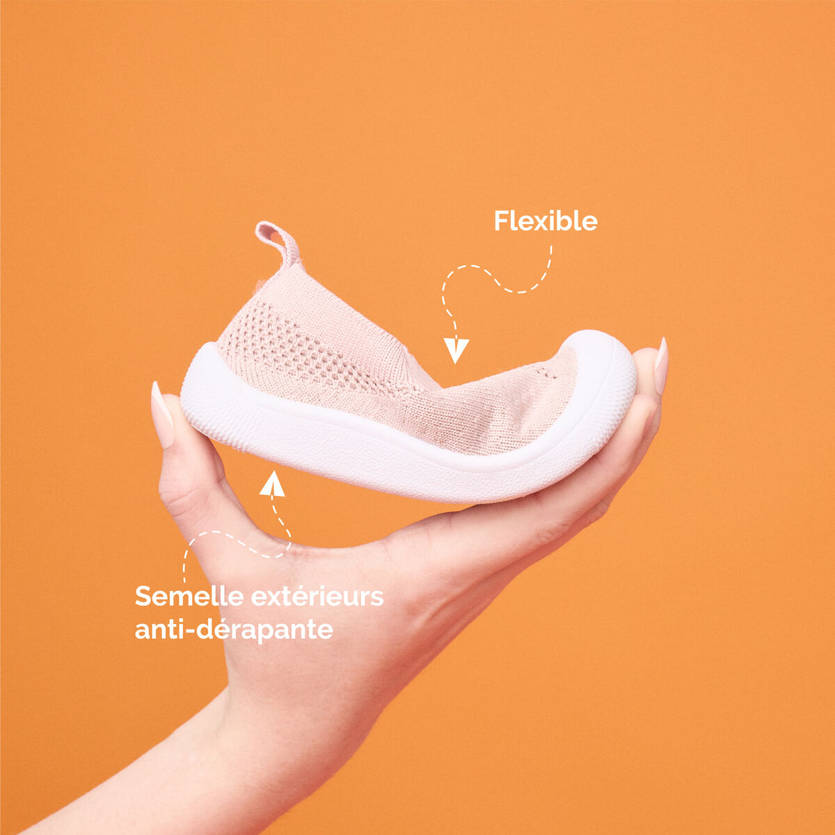 Tennis semelle souple bout renforc&eacute; rose b&eacute;b&eacute; fille