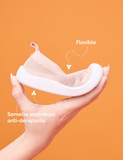 Tennis semelle souple bout renforc&eacute; rose b&eacute;b&eacute; fille
