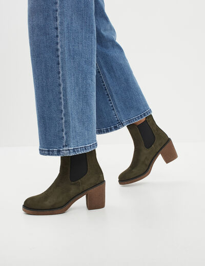 Bottines chelsea &agrave; talons aspect su&eacute;dine vert kaki femme