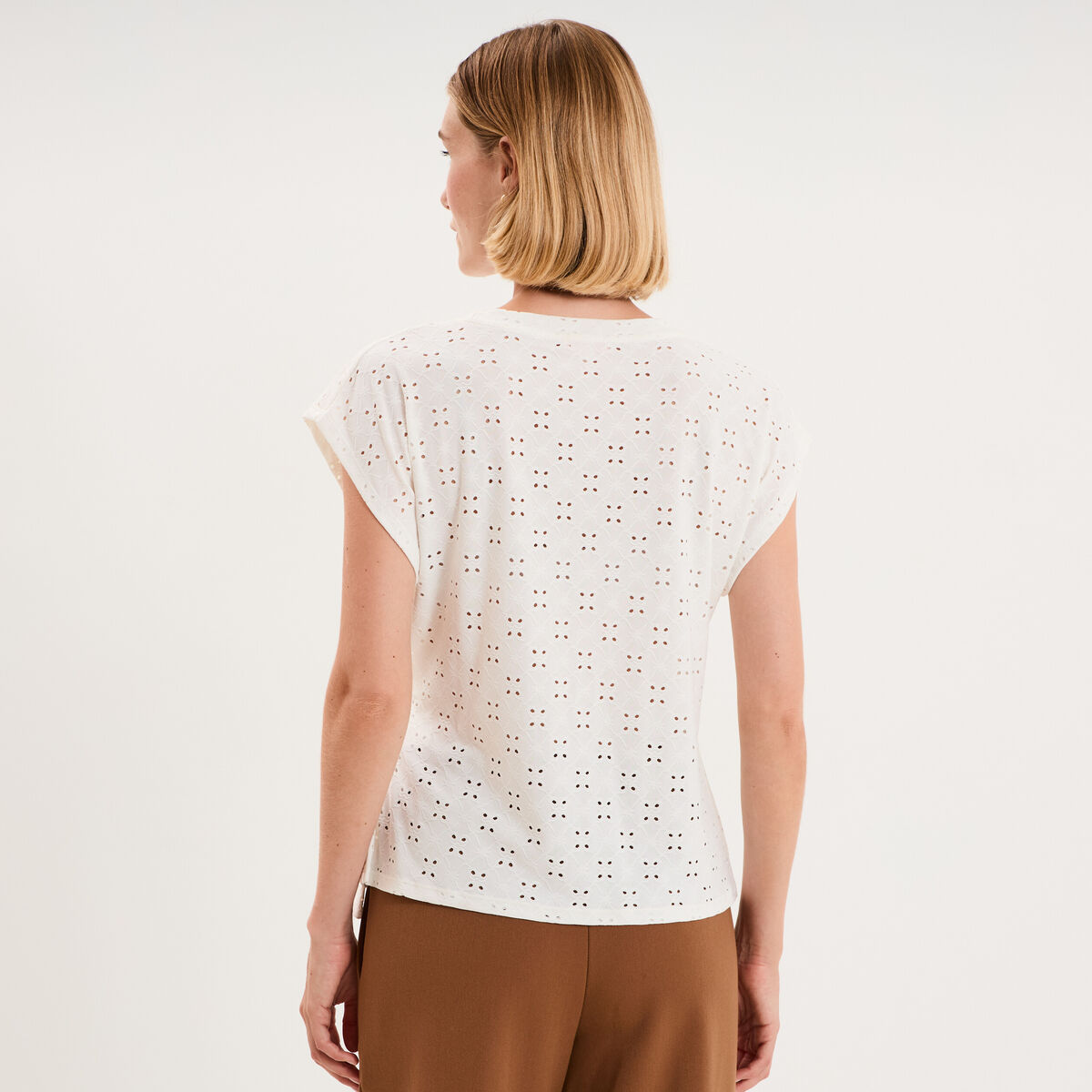 Top broderie anglaise nou&eacute; &agrave; la taille blanc femme