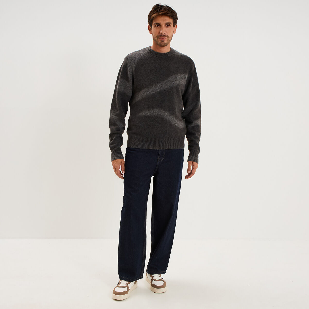 Pull col rond manches longues gris fonc&eacute; homme