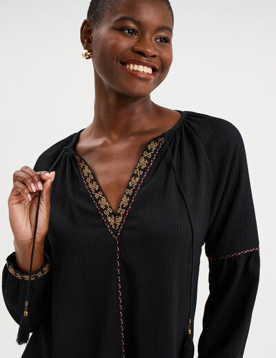 Blouse droite col tunisien avec pompons noir femme