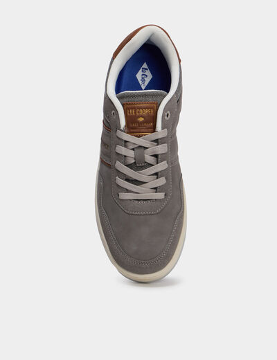 Tennis basses &agrave; lacets Lee Cooper gris homme