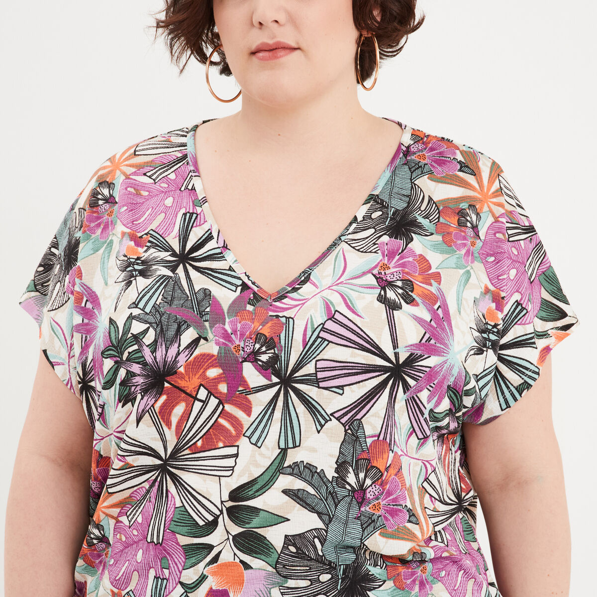 T-shirt col en V manches courtes ecru femme grande taille