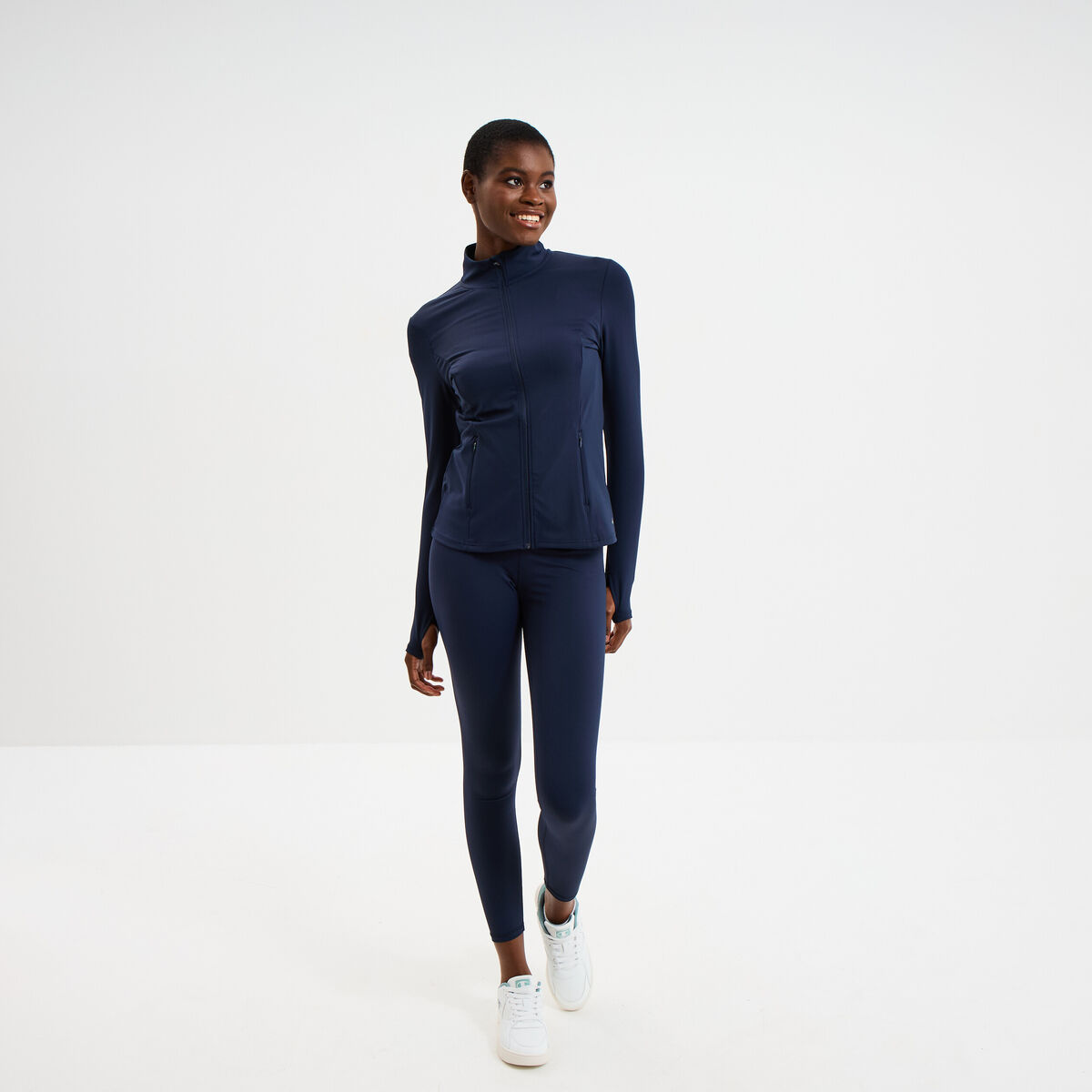 Veste de sport ajust&eacute;e avec fermeture bleu marine femme