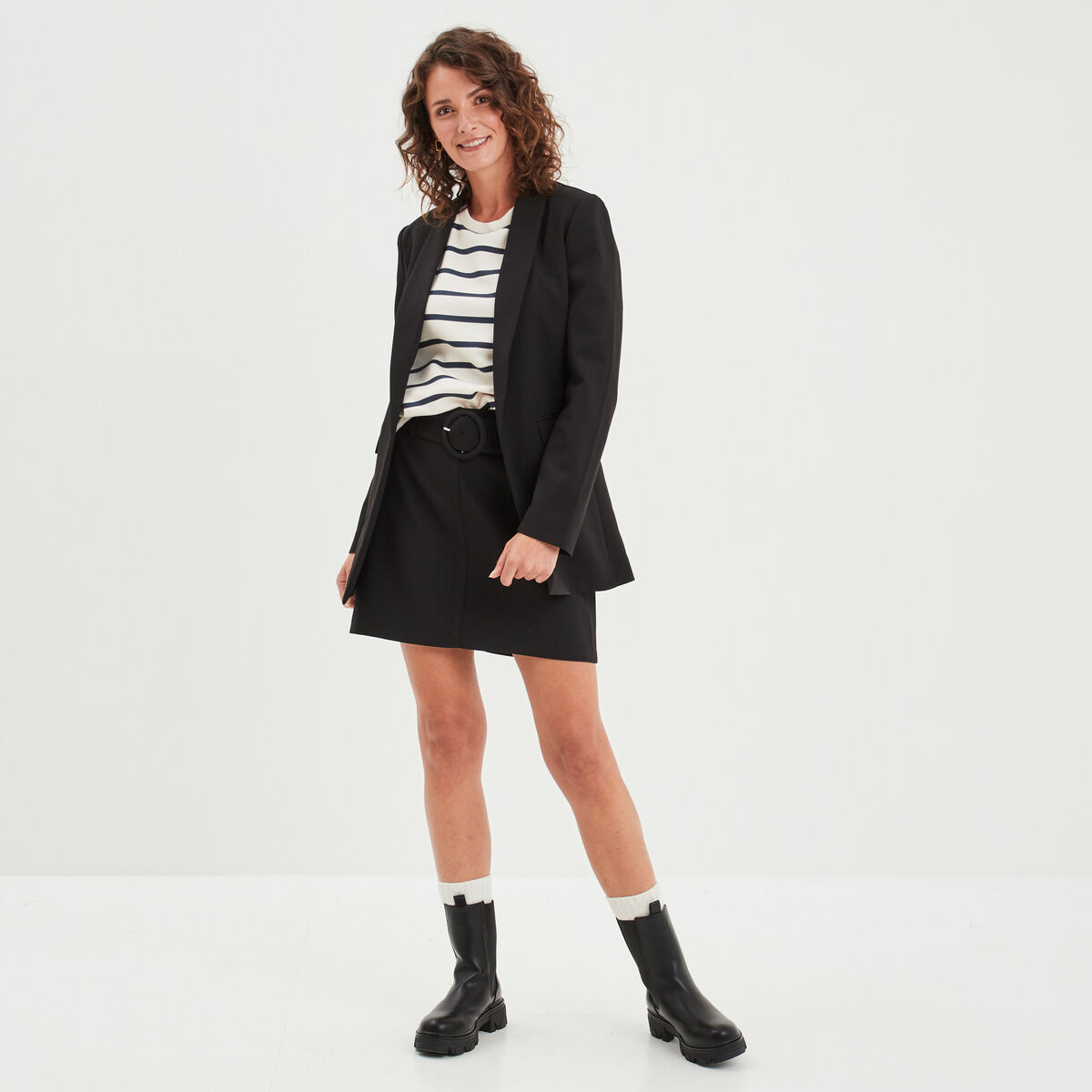 Jupe courte trapèze ceinturée noir femme