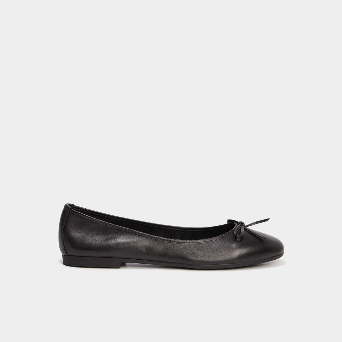 Ballerines plates en cuir noir femme