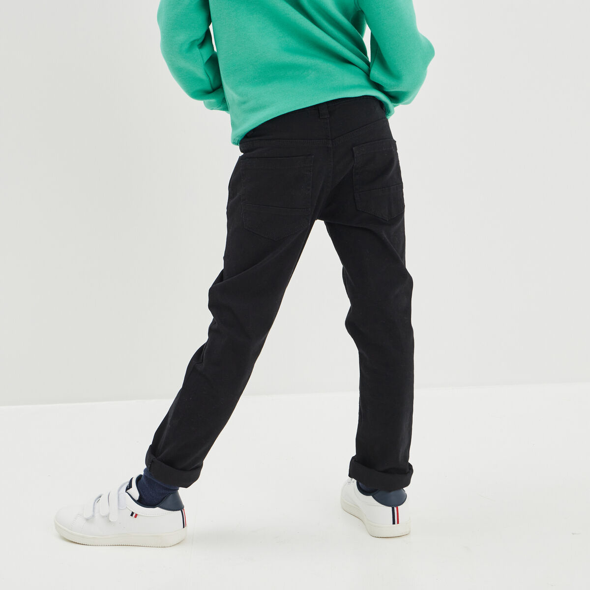 Pantalon regular avec poches noir gar&ccedil;on