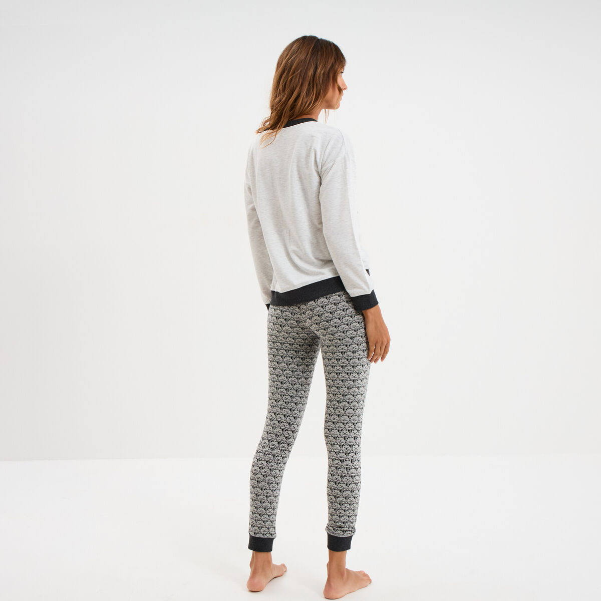 Ensemble pyjama 2 pi&egrave;ces gris clair femme