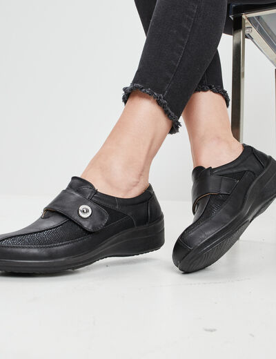 Loafers compensés en cuir noir femme
