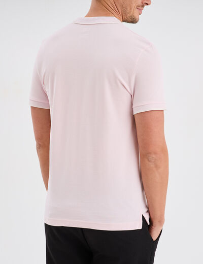 Polo manches courtes bords contrastés rose clair homme