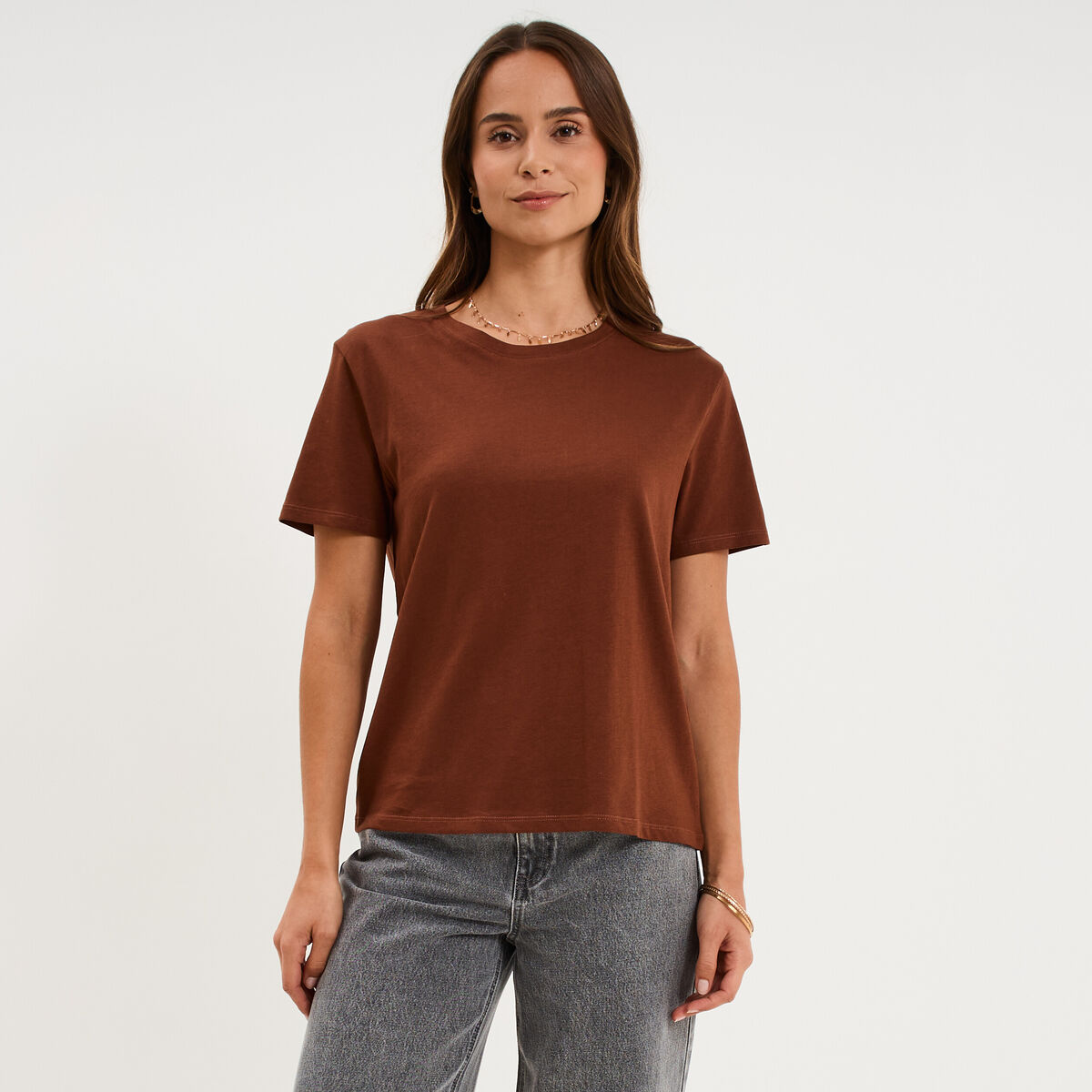 T-shirt col rond manches courtes coton marron fonc&eacute; femme