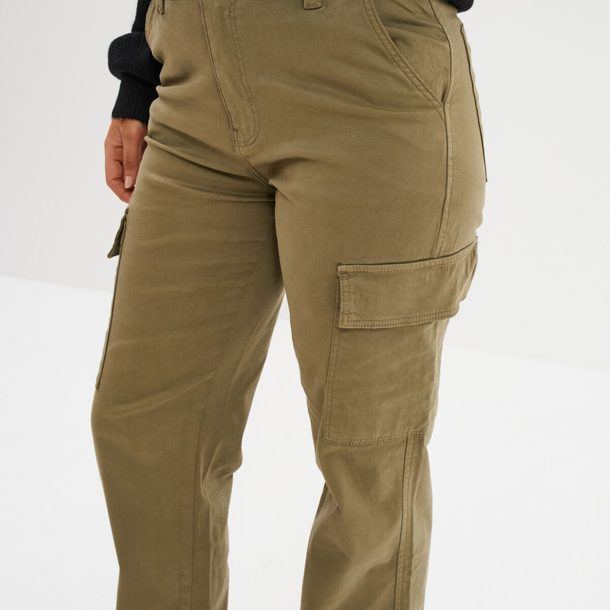 Pantalon cargo droit vert kaki femme