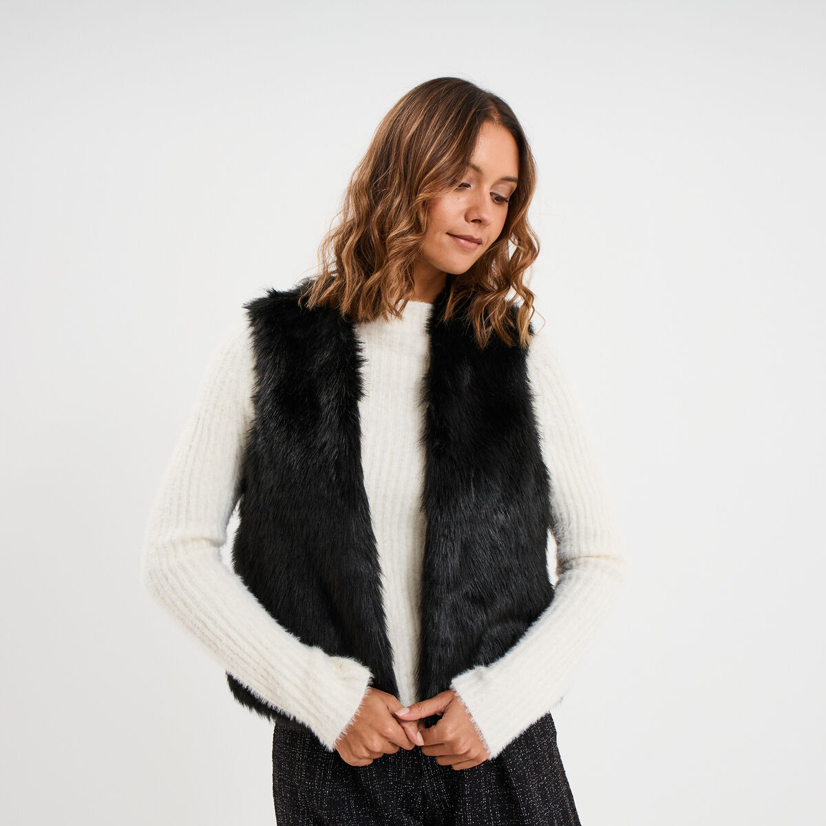 Veste fausse fourrure sans manches noir femme