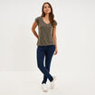T-shirt col v poche poitrine vert kaki femme