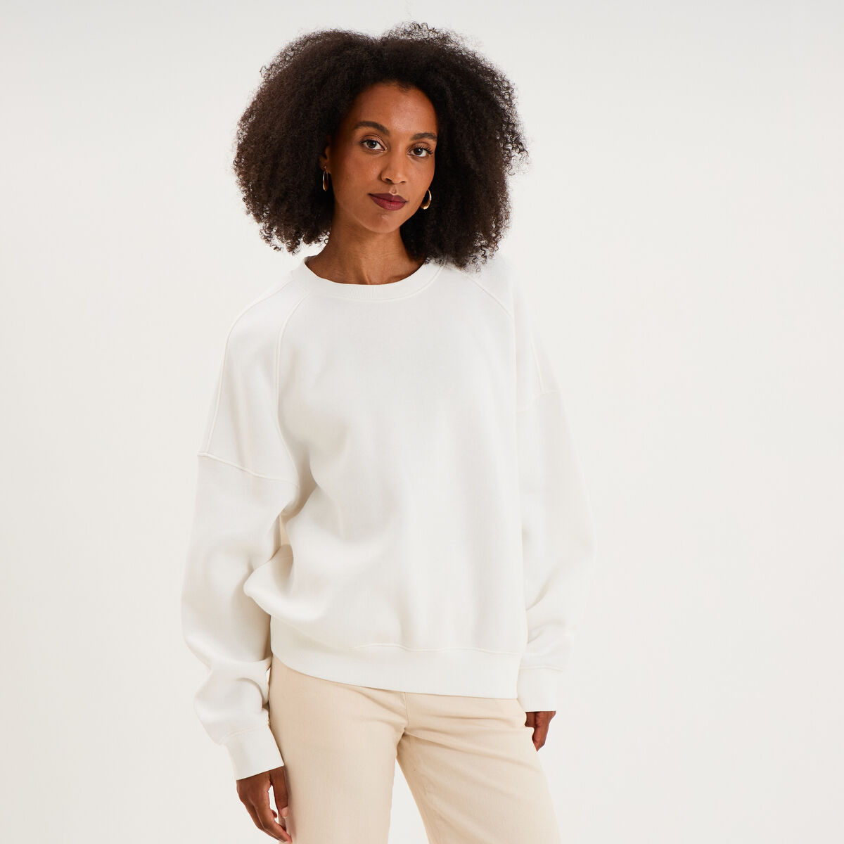 Sweat col rond oversize manches longues blanc femme