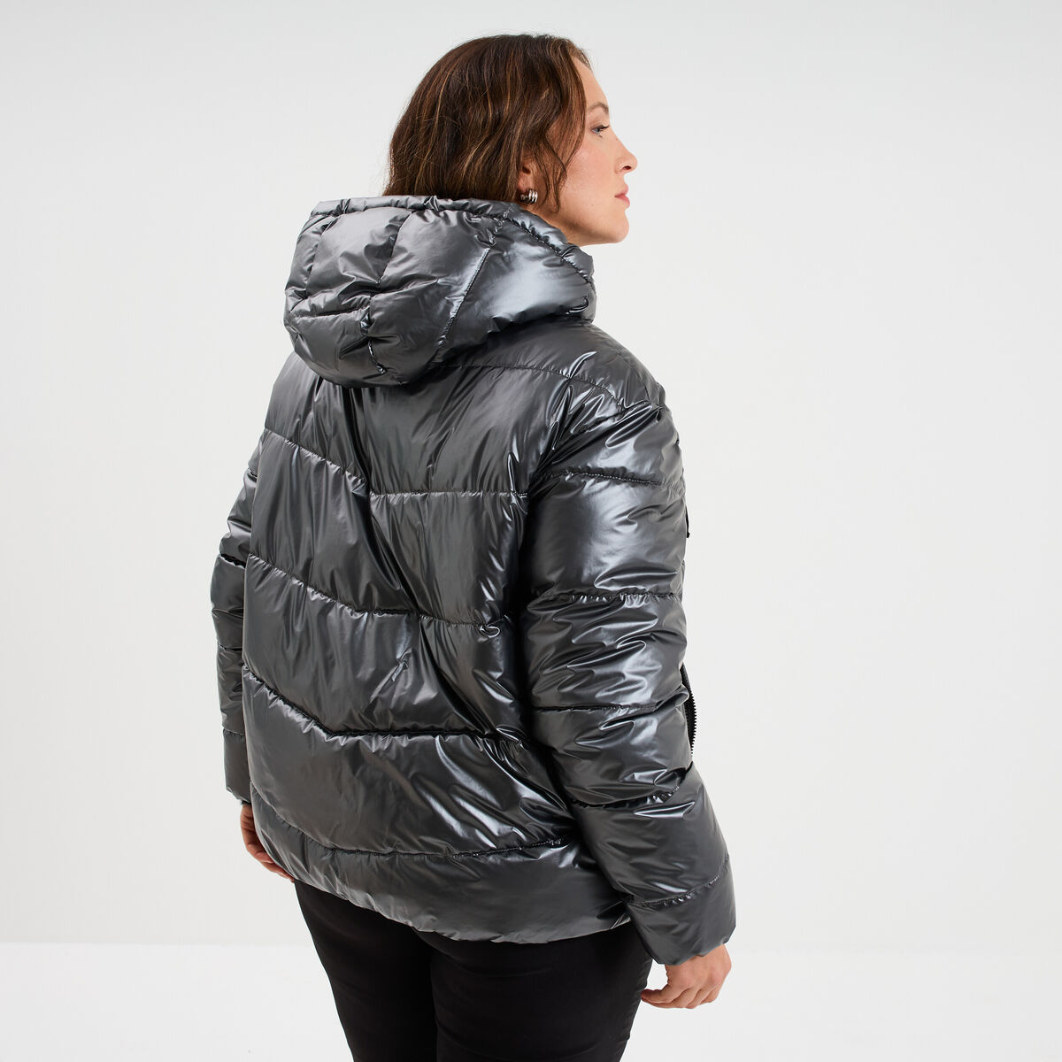 Doudoune &agrave; capuche effet simili cuir gris argent femme grande taille