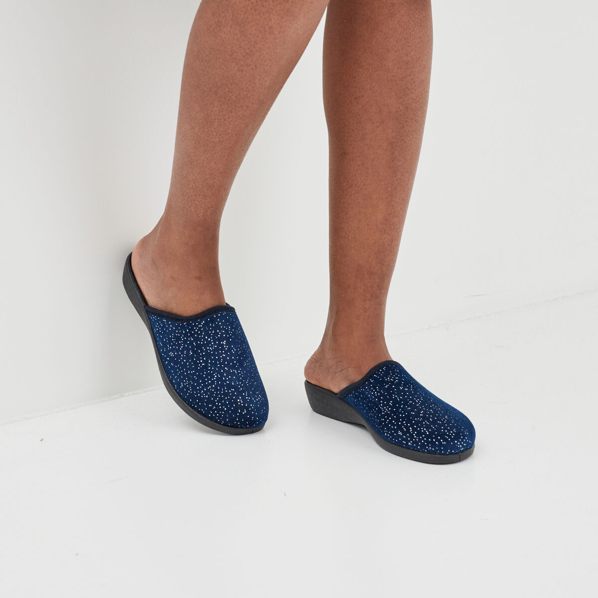 Chaussons mules compens&eacute;s bleu marine femme