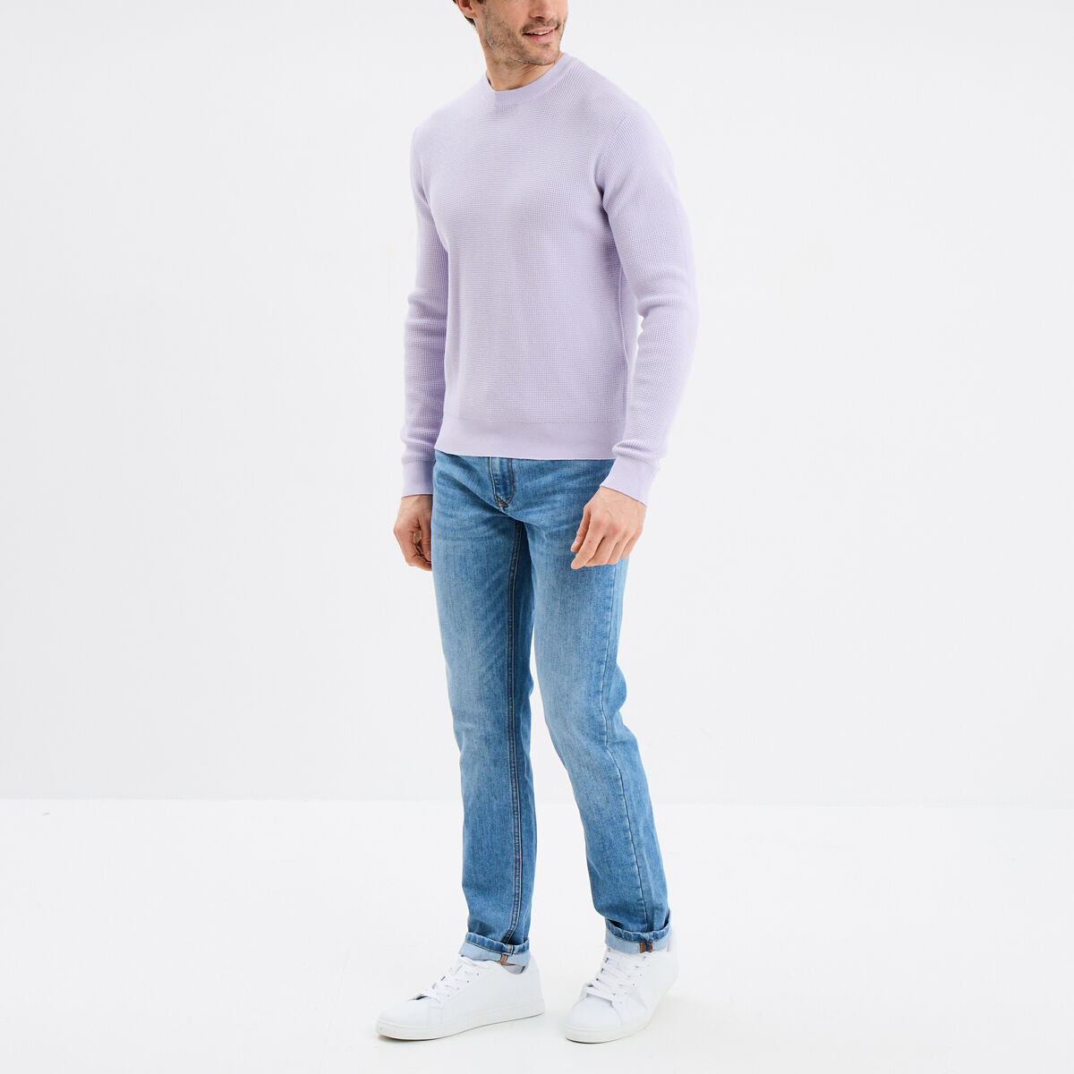 Pull en maille textur&eacute;e col rond parme homme