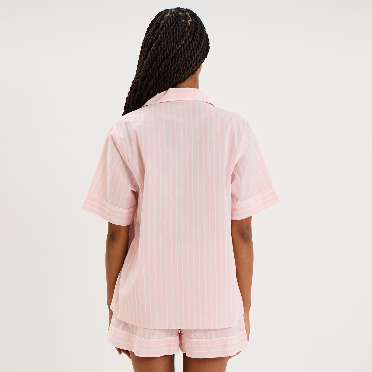 Ensemble pyjama chemise et short ecru femme