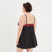 Nuisette dentelle et broderie rose framboise femme grande taille