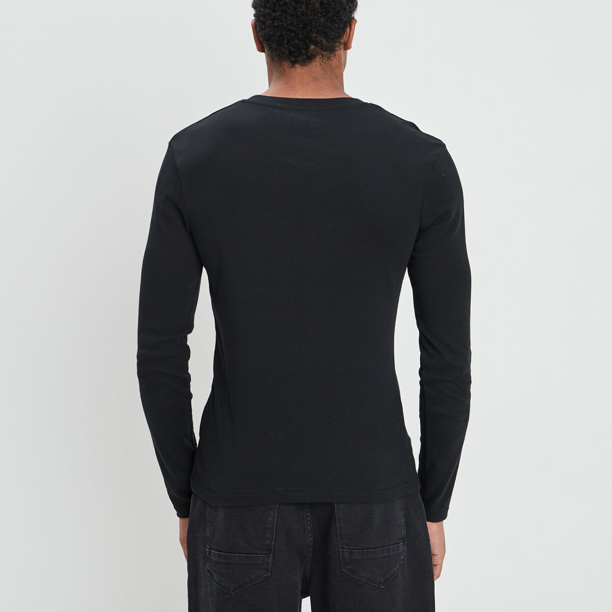 T-shirt manches longues col V noir homme