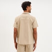 Chemise d&eacute;perlante droite stretch beige homme