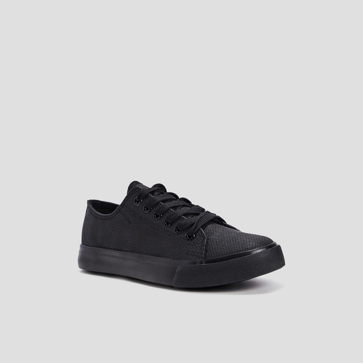 Tennis en toile &agrave; lacets noir femme