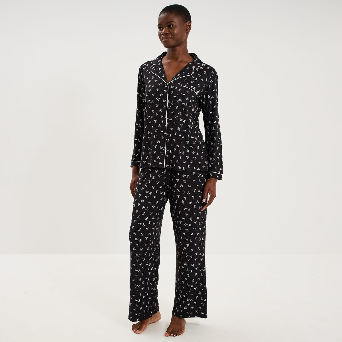 Ensemble pyjama chemise et pantalon noir femme