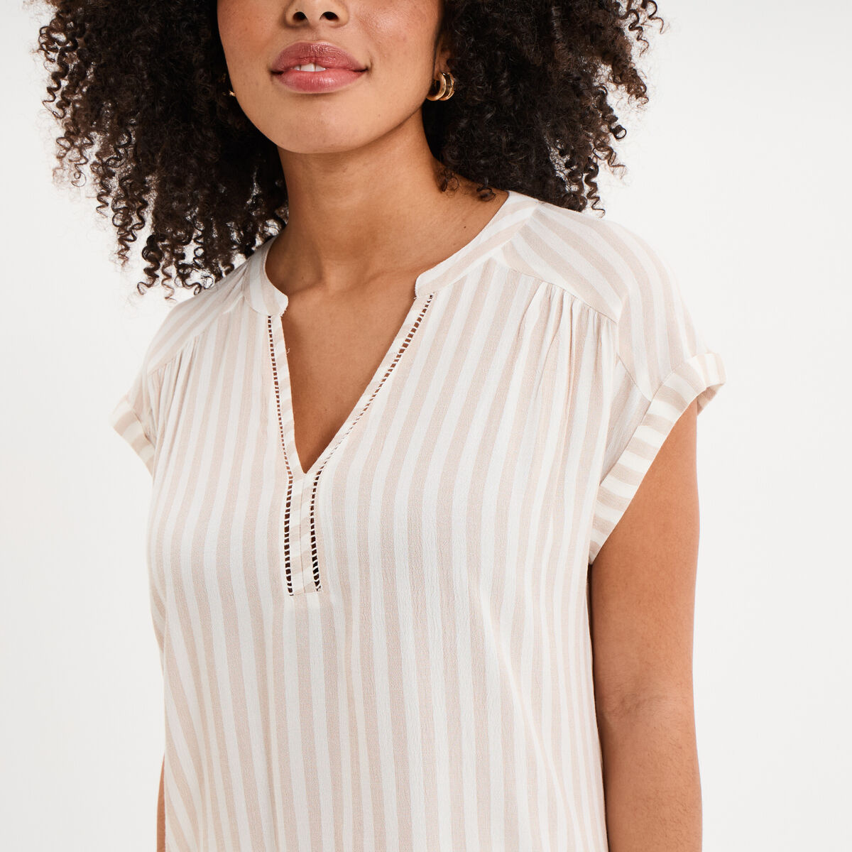 Blouse cr&eacute;pon manches courtes beige femme